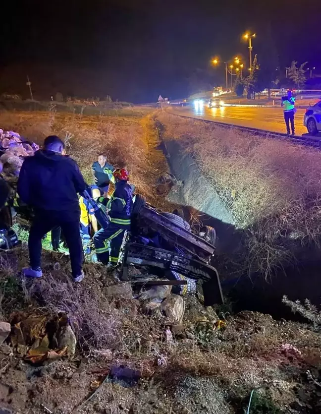 Denizli'de şarampole uçan araçta hayatını kaybeden 4 kişi Burdur'da defnedilecek