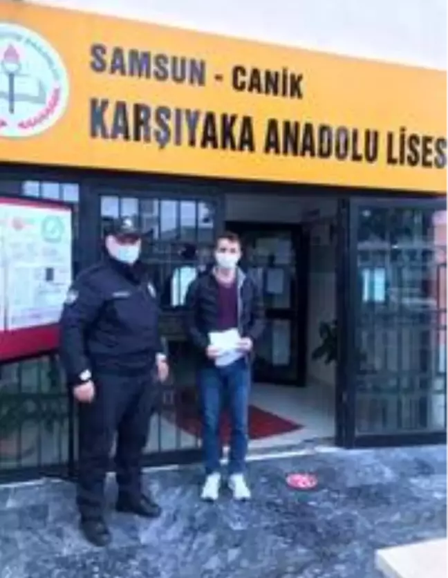 Samsun polisi öğrenciyi son anda sınava yetiştirdi