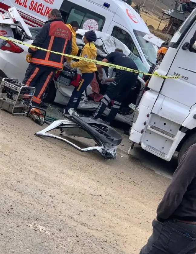 Feci kaza bir aileyi dağıttı! Anne ile oğlu öldü, baba ve kız yaralandı