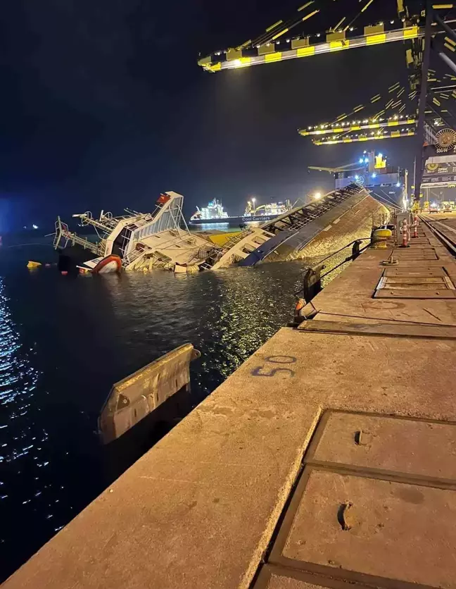 Hatay gündem haberleri... İskenderun'da limanda su alan konteyner gemisi battı