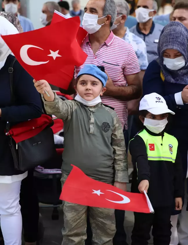 Taksim Meydanı'nda 30 Ağustos Zafer Bayramı töreni düzenlendi