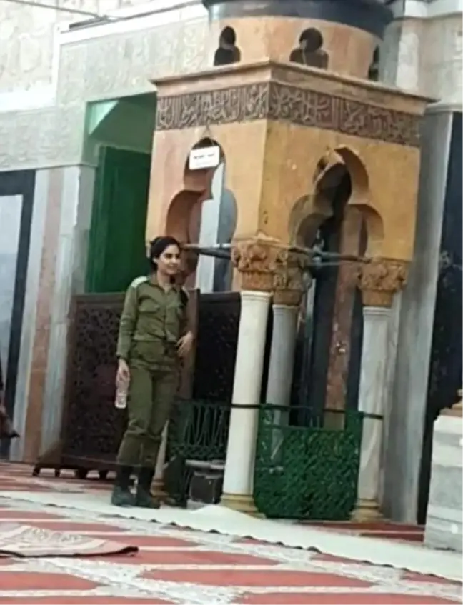 Son dakika haberi: İsrail askerleri Harem-i İbrahim Camii'ne baskın düzenledi