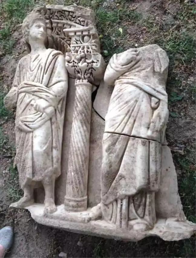Isparta'da 1600 Yıllık Lahit Parçası Ele Geçirildi
