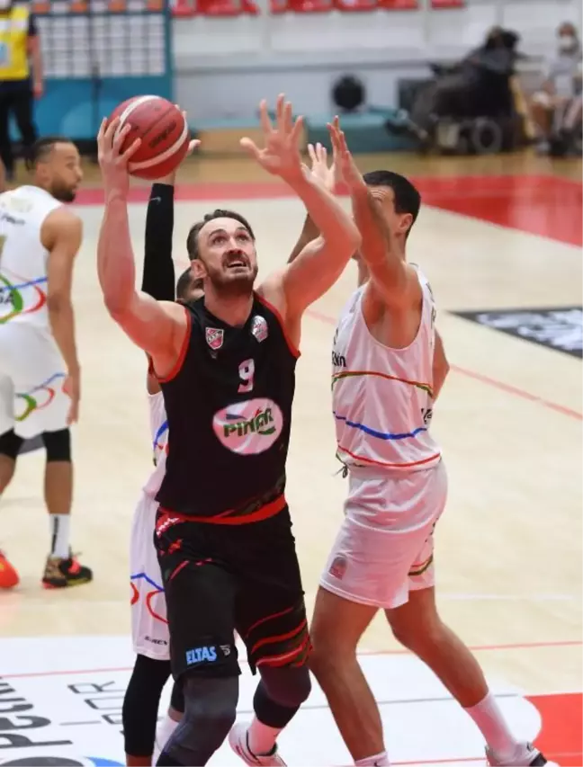 Pınar Karşıyaka'da Semih Erden dönüyor
