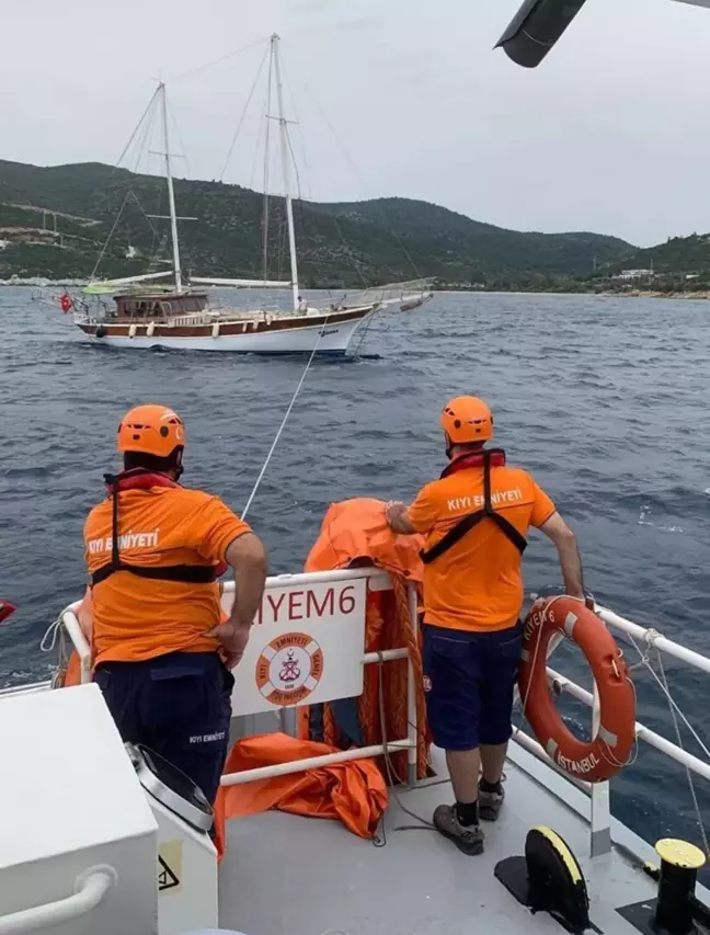 Bodrum'da Su Alan Tekne Kurtarıldı