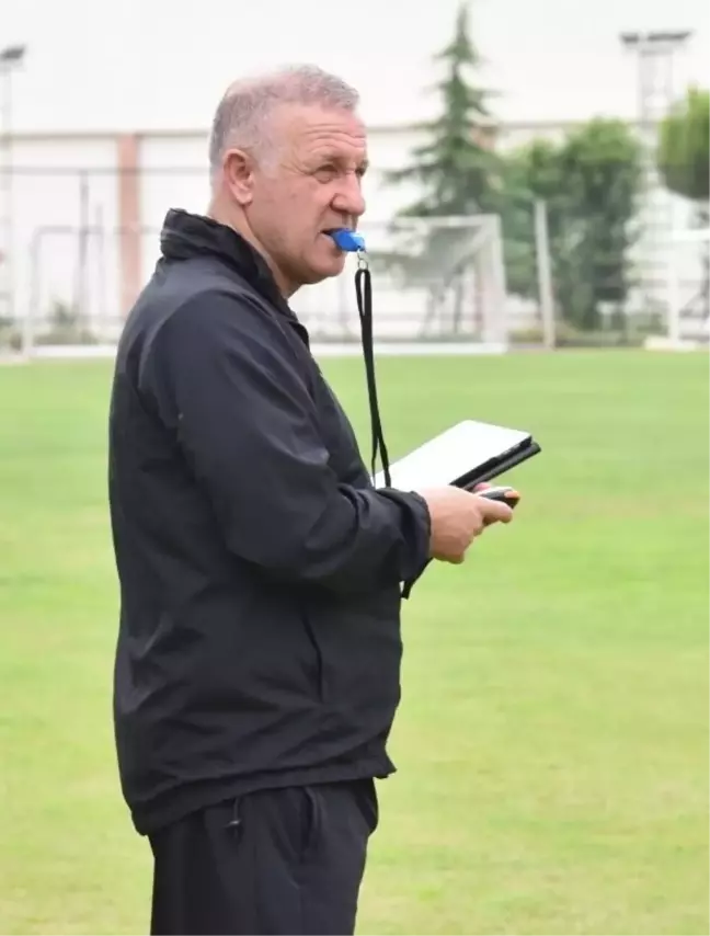 Denizlispor Teknik Direktörü Mesut Bakkal, fikstürü değerlendirdi Açıklaması