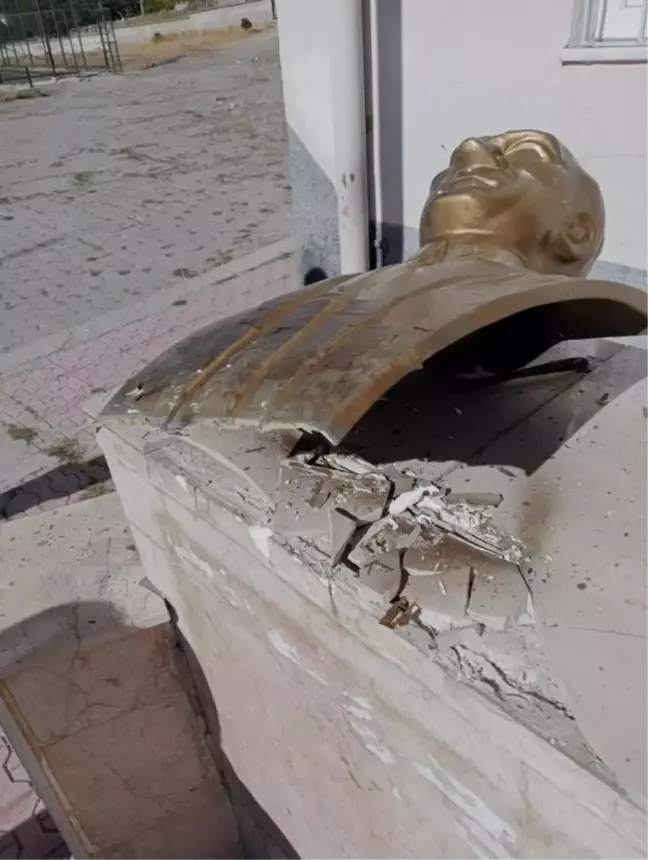 Niğde'de Atatürk büstüne zarar veren 2 kişi gözaltına alındı