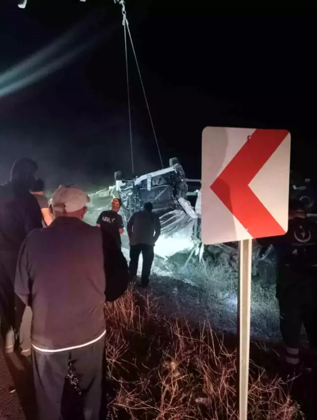 Amasya'da Tır Devrildi: 1 Ölü, 1 Yaralı