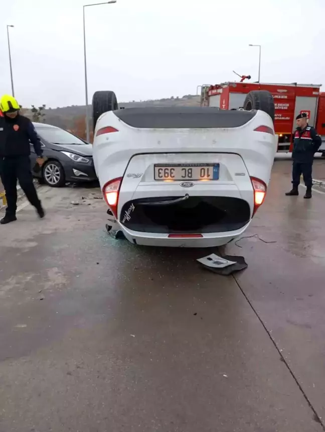 Balıkesir'de Organize Sanayi Bölgesinde Trafik Kazası: Yaralanan Yok