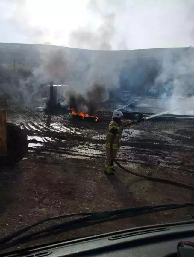 Diyarbakır'ın Sur İlçesinde Petrol Kuyusunda Yangın Çıktı