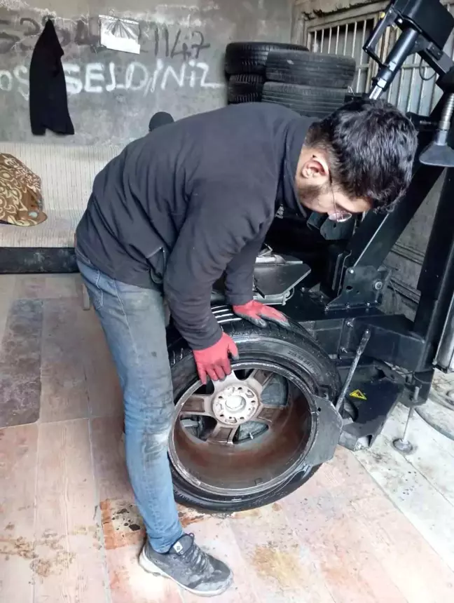 Artan Lastik Fiyatları Sürücüleri Çıkma Lastiğe Yönlendiriyor