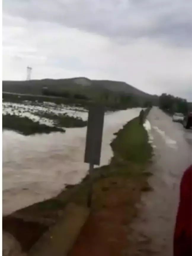 Son Dakika | Eskişehir'in Günyüzü ilçesini sel vurdu