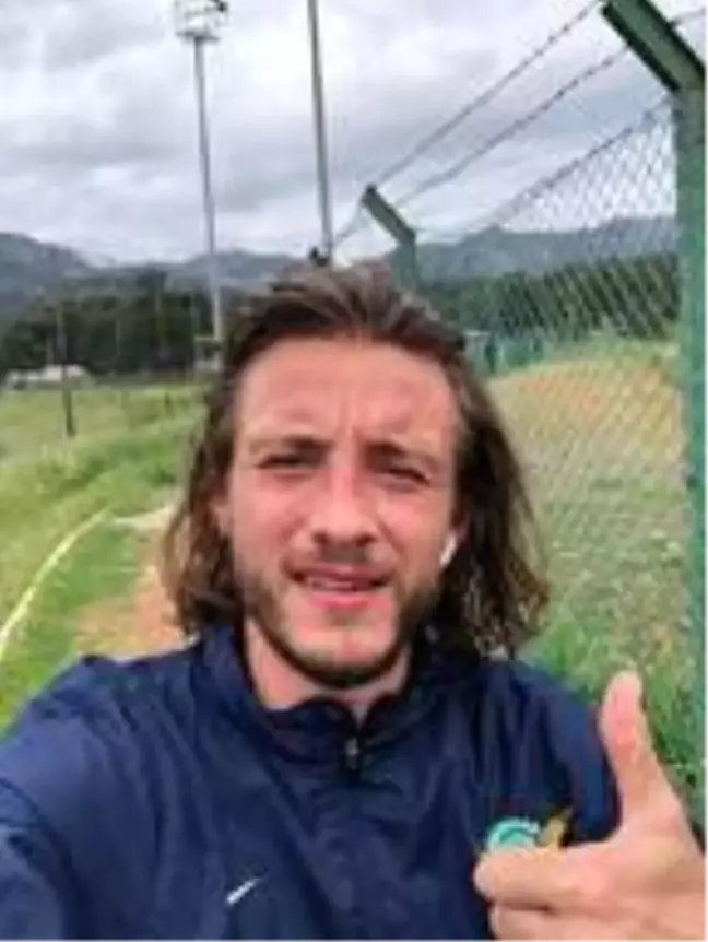 Akhisarspor'da Taha iddialı hazırlanıyor