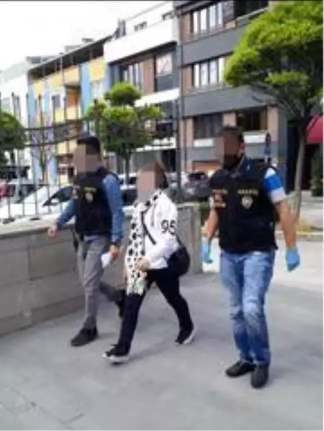 Polis, GBT'ye aldığı kadının 9 yıl hapis cezası olduğunu görünce apar topar karakola götürdü