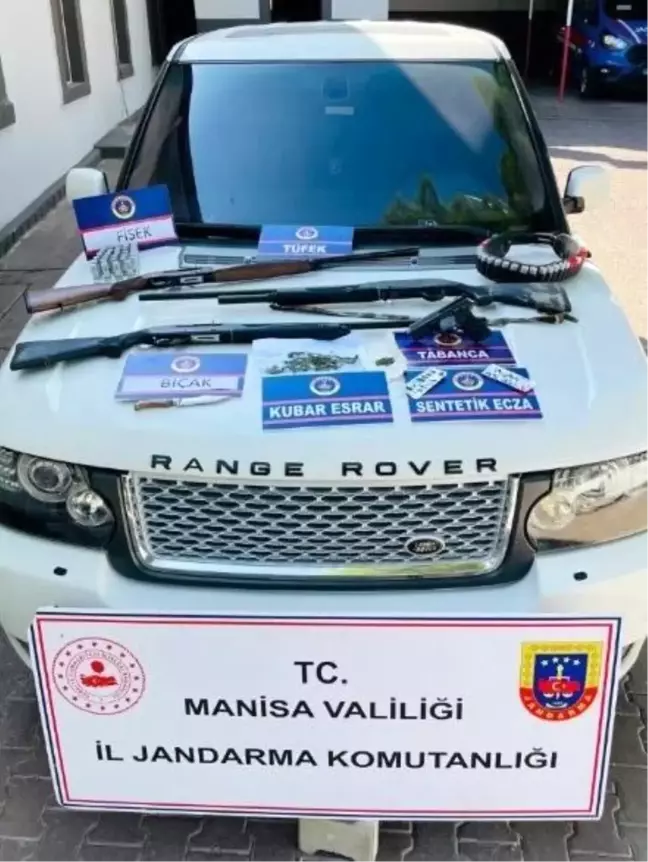 Manisa'da Jandarmadan Uyuşturucu ve Silah Operasyonu: 5 Milyon TL'lik Lüks Cip Ele Geçirildi