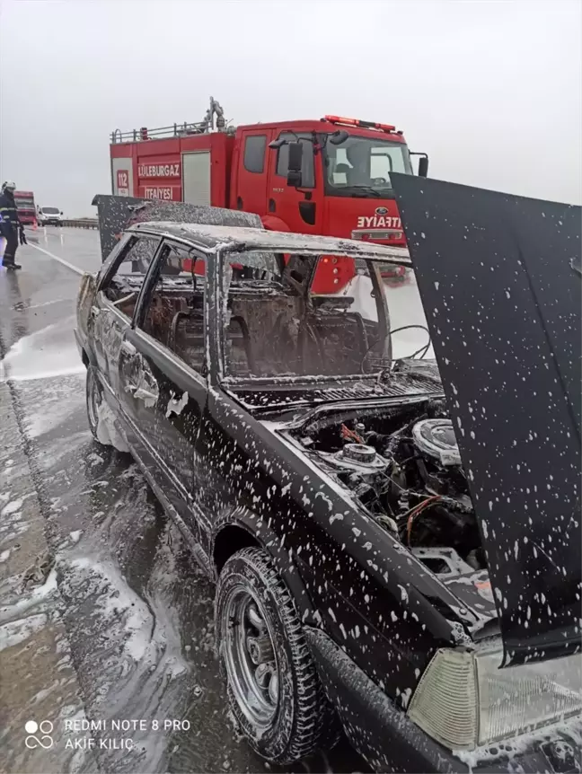 Lüleburgaz'da Seyir Halindeki Otomobilde Yangın Çıktı