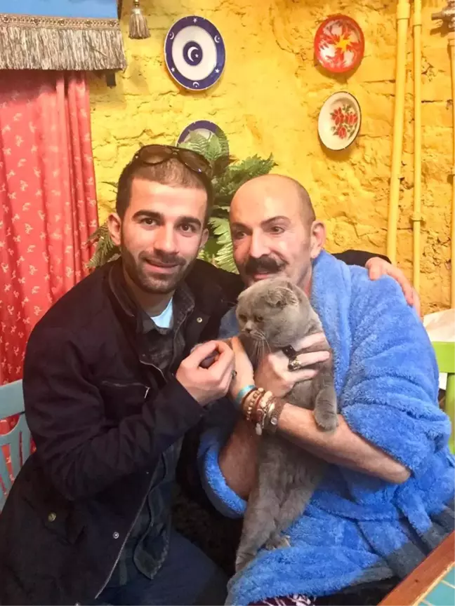 Cemil İpekçi'nin Kayıp Kedisi Satılık İlanında Bulundu