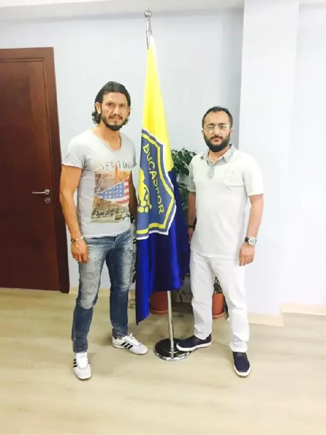 Bucaspor'da İmza Şov