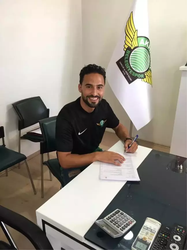 Akhisar Belediyespor'a Portekizli Sol Kanat