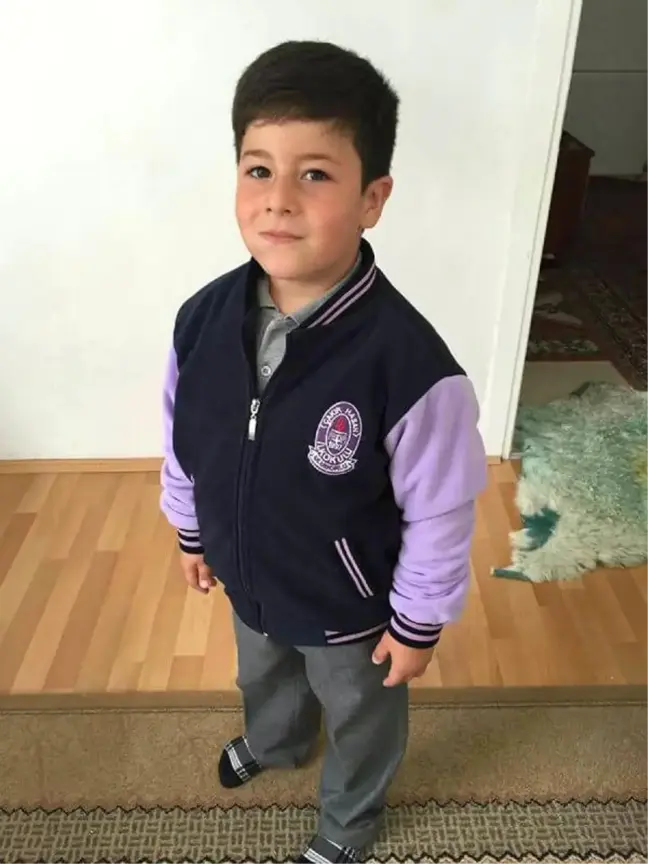 8 Yaşındaki Melih, Kalp Krizi Sonucu Öldü
