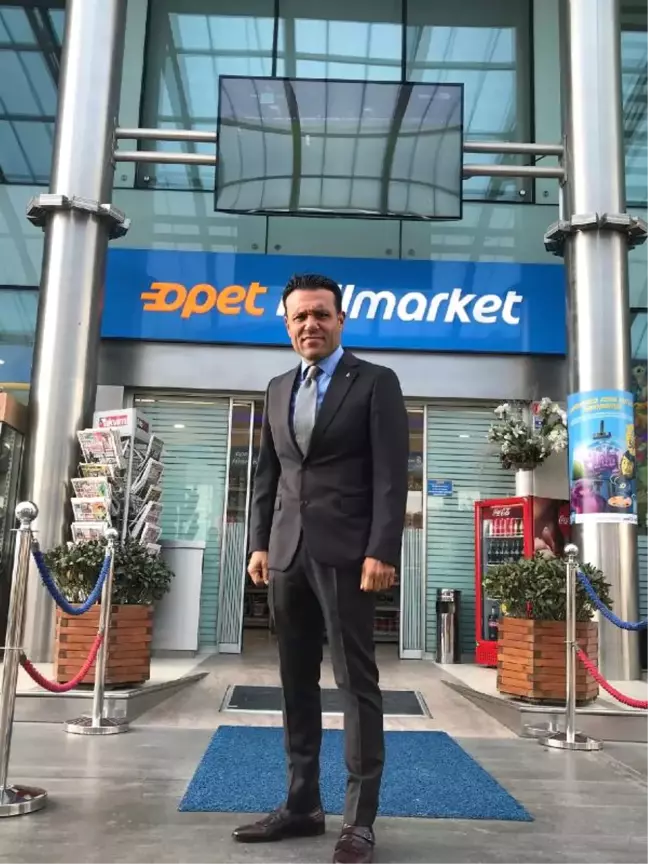 Benzin İstasyonunda Derbi İzleme Keyfi