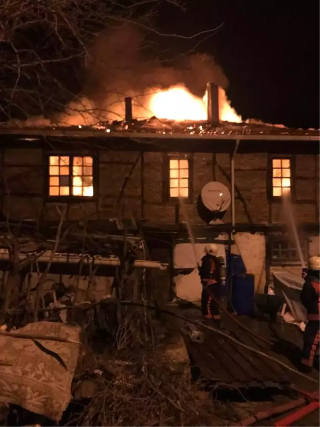 Şile'de Gece Yarısı Yangın Paniği