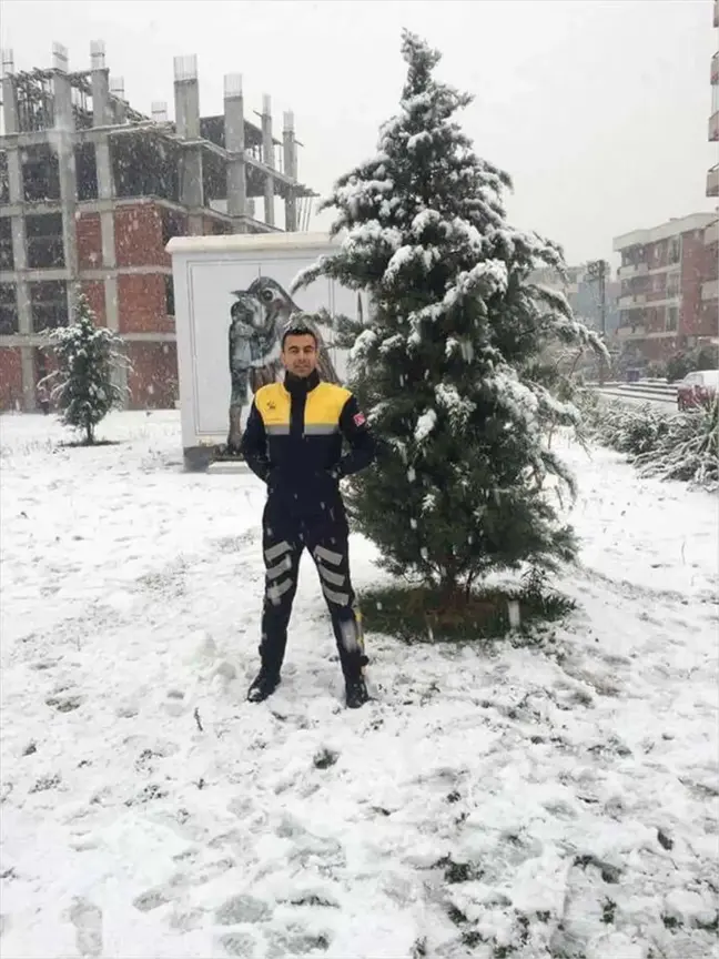 İzmir'de Posta Dağıtıcısına Döner Bıçaklı Saldırı