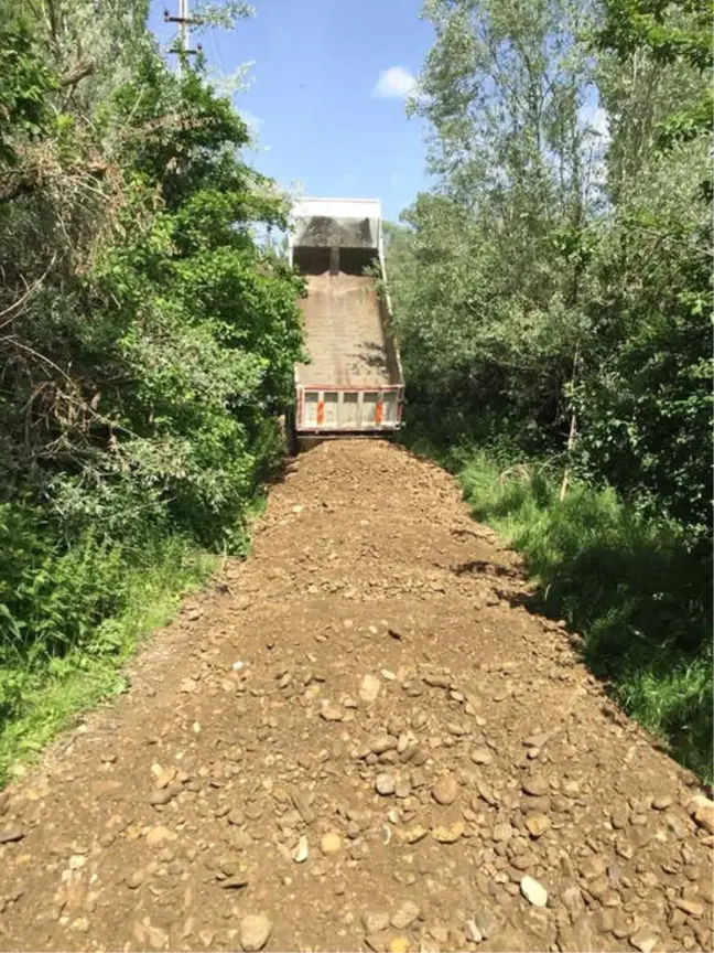 Develi'de Yol ve Çevre Düzenlemeleri Devam Ediyor
