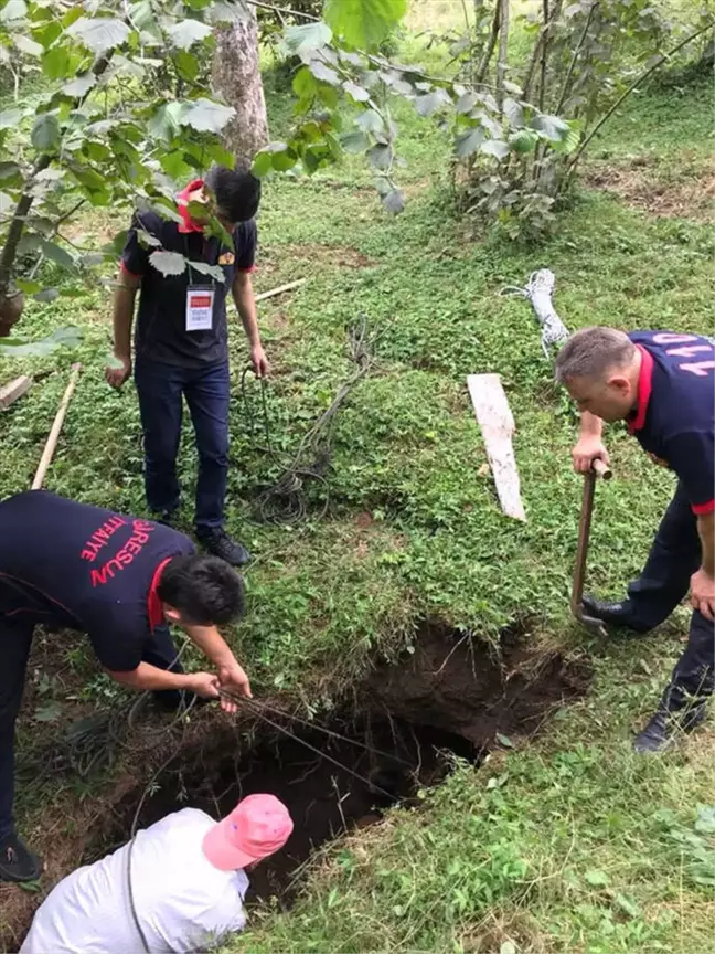 Su Kanalına Düşen Büyükbaş Hayvan Kurtarıldı