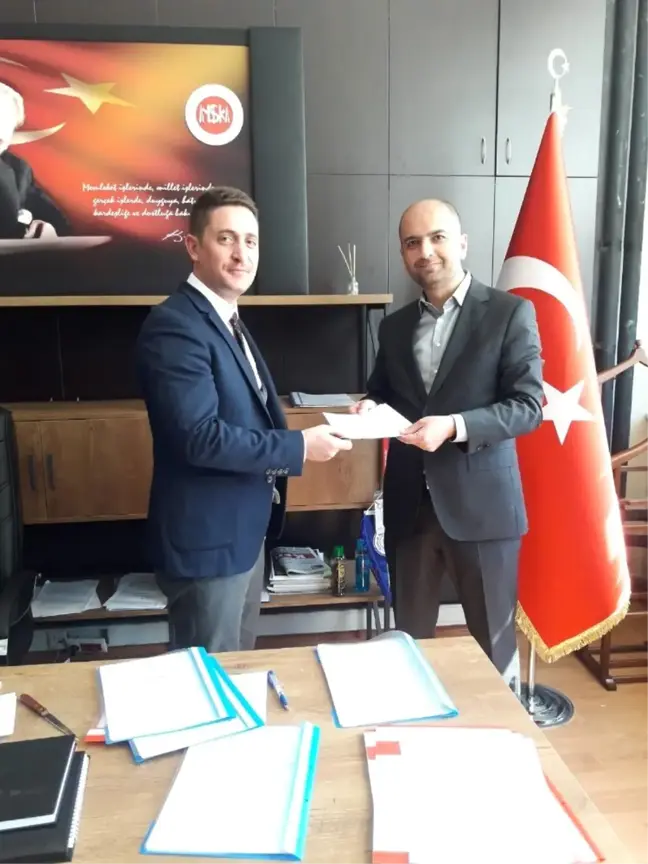 AK Parti Adayların Listesini Seçim Kuruluna Teslim Etti