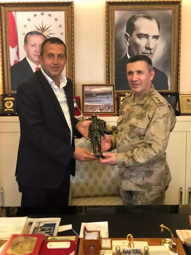 Tümgeneral Münir Güzel'den Vural'a Ziyaret