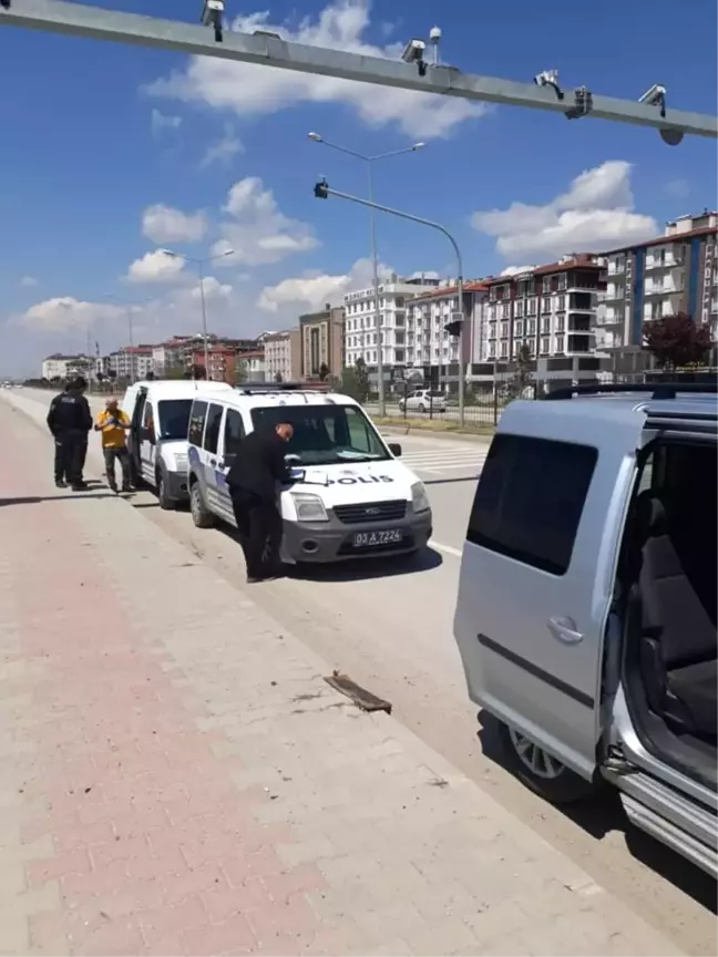 Seyir Halindeki Araca Kurşun İsabet Etti