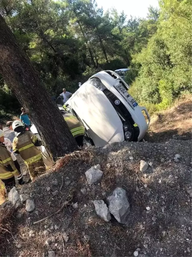 Urla'daki kazada baba öldü, iki kızı yaralandı