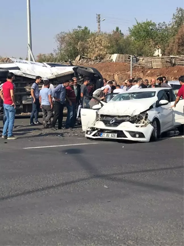 Diyarbakır'da trafik kazası: 3 yaralı