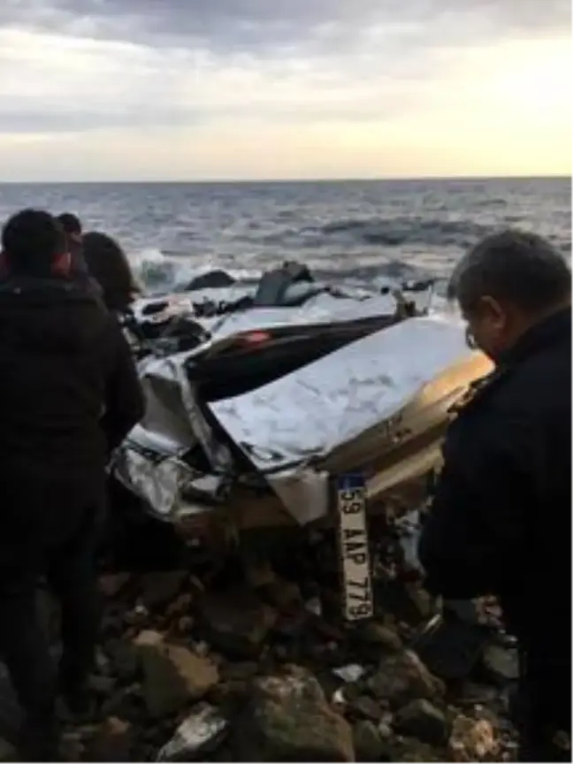 Tekirdağ'da uçuruma devrilen otomobilin sürücüsü öldü