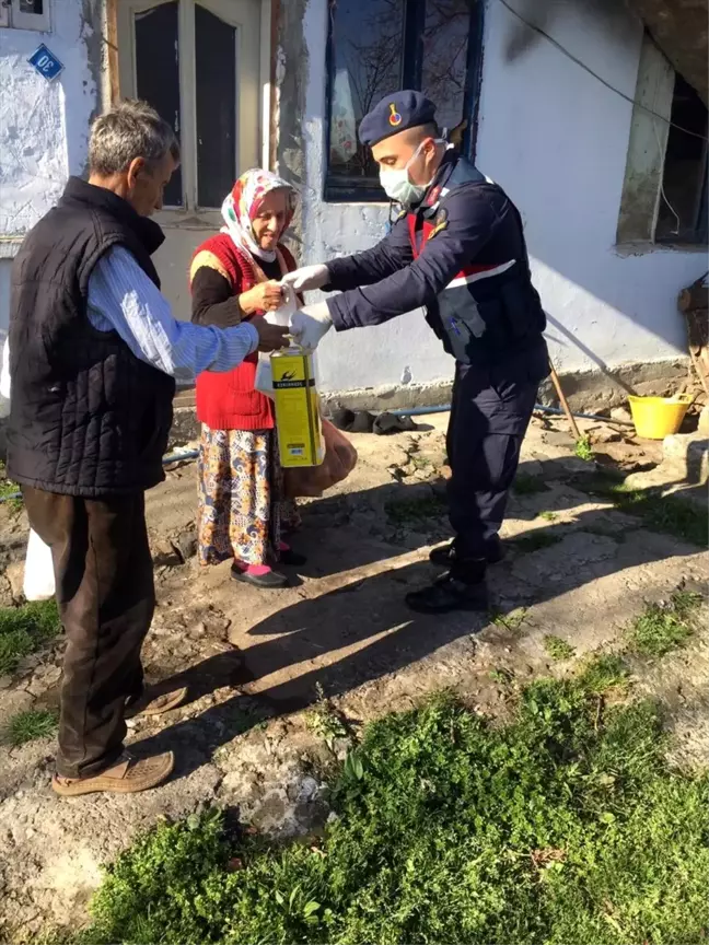 Trabzon Valisi Ustaoğlu, Vefa Sosyal Destek Grubu'nun çalışmalarını inceledi