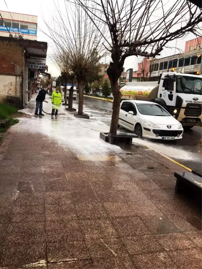 Bismil'de sokaklar dezenfekte ediliyor