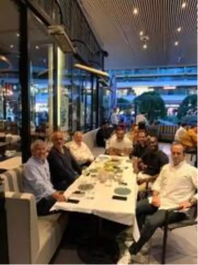 Aziz Yıldırım ve Moussa Sow yemekte bir araya geldi