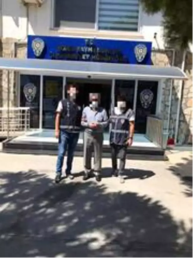 7 yıldır cinayetten aranıyordu, yatağın altında yakalandı