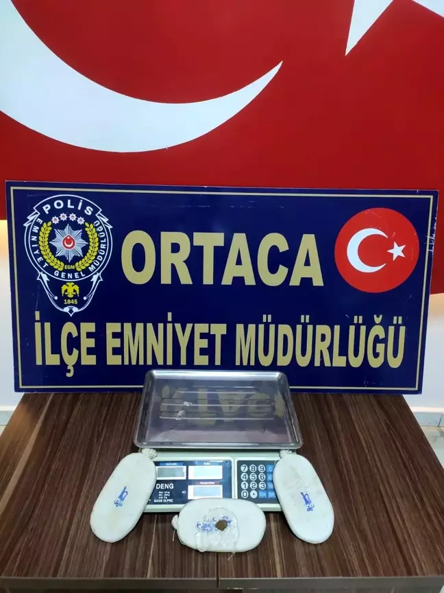 Ortaca'da 610 gram esrar ele geçirildi
