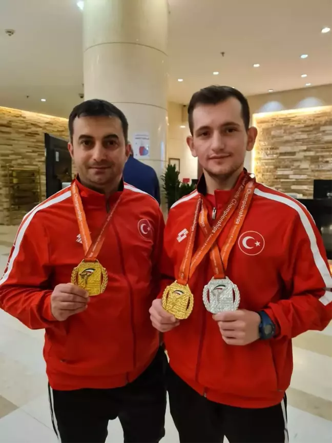 Kağıtspor Karatede Dünya şampiyonu