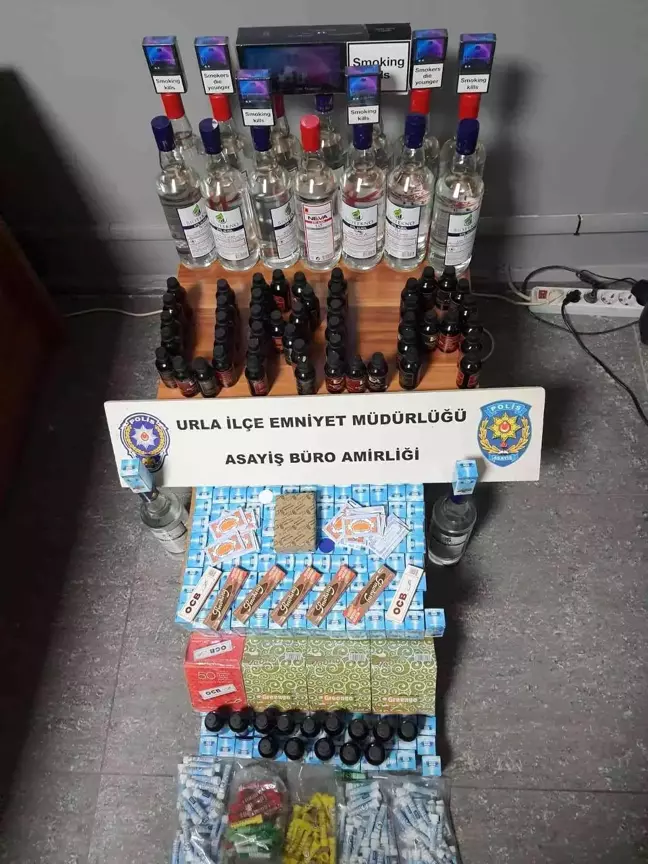 Son dakika haberi... Urla'da kaçak içki ve sigara satışı yapan markete polis baskını