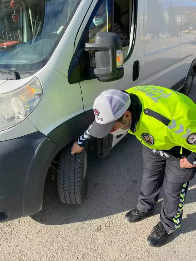 Mihalgazi'de ticari araçlara kış lastiği denetimi yapıldı