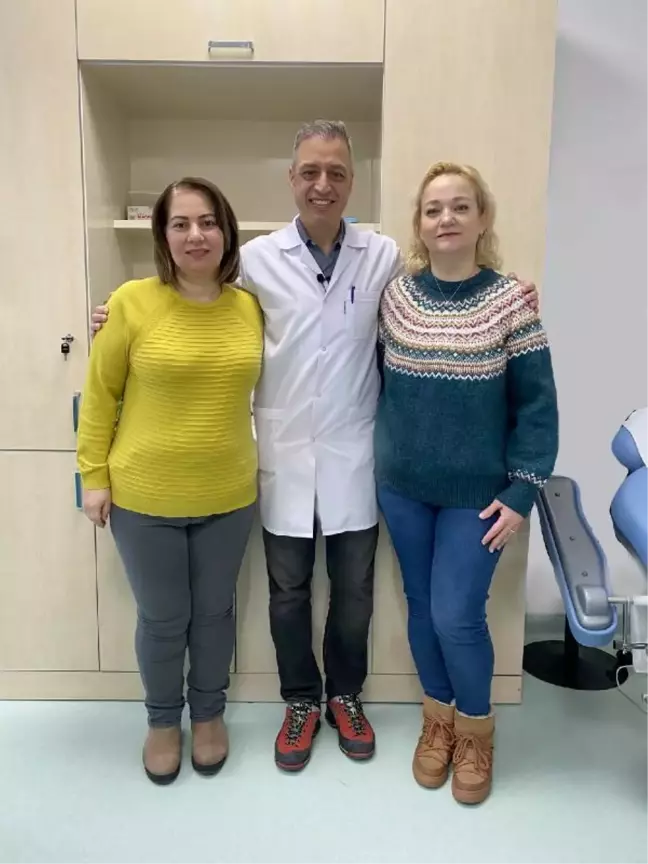 Obezite ameliyatı olan yakın arkadaşlar birbirinin refakatçisi oldu
