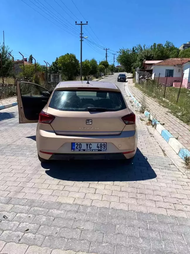 Manyas'ta otomobil ile motosiklet çarpıştı
