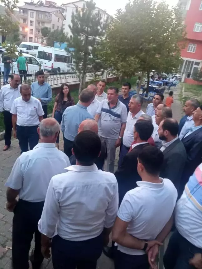 Bitlis yerel haberi: Hizan Kaymakamı Muhammed İkbal Yelek onuruna veda yemeği düzenlendi