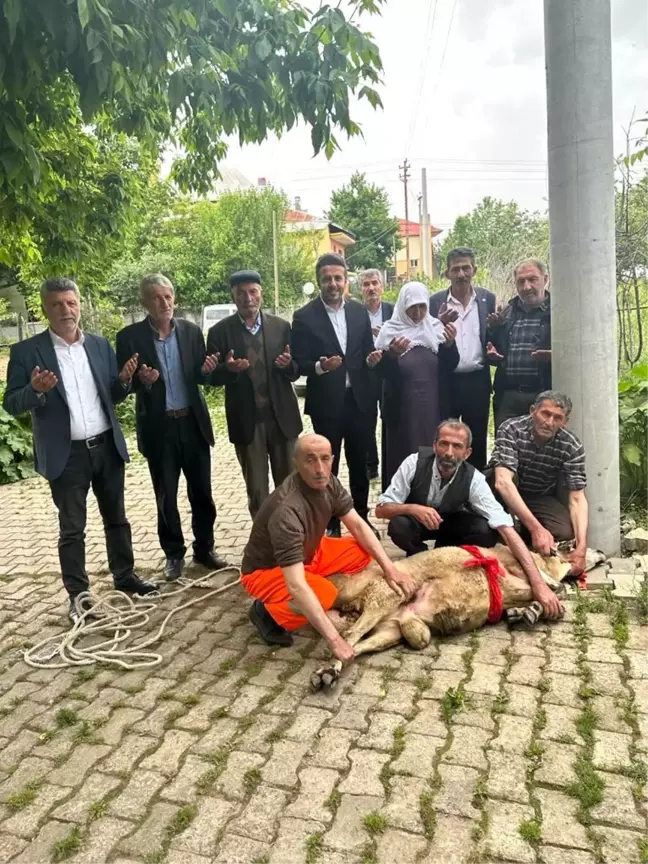 83 yaşındaki Menşure nine, Cumhurbaşkanı Erdoğan'ın kazanmasıyla verdiği sözü tuttu
