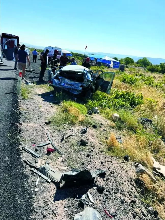 Nevşehir'de 2 aracın karıştığı trafik kazasında 3 kişi yaralandı