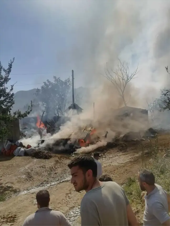 LGS'de başarılı öğrencinin ailesine ait ahırda yangın çıktı