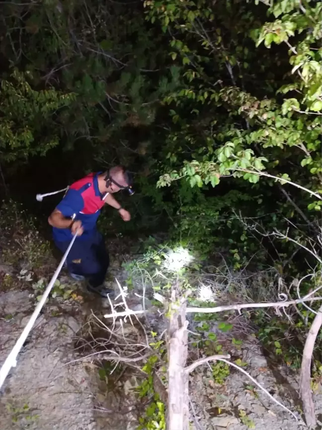 Sinop'ta Mahsur Kalan Kişi İtfaiye Ekipleri Tarafından Kurtarıldı